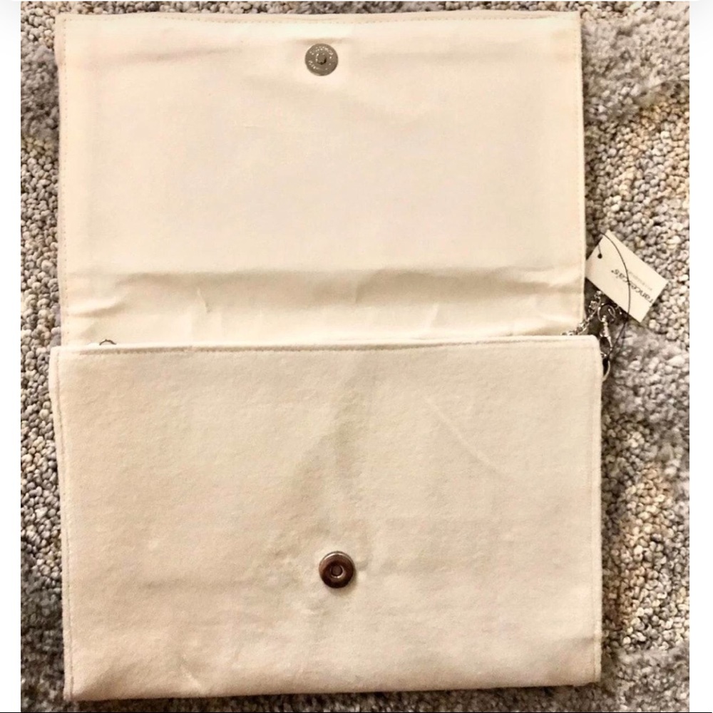 🖤VINTAGE Francesca’s White Velvet Satchel/Clutch - Picture 2 of 4